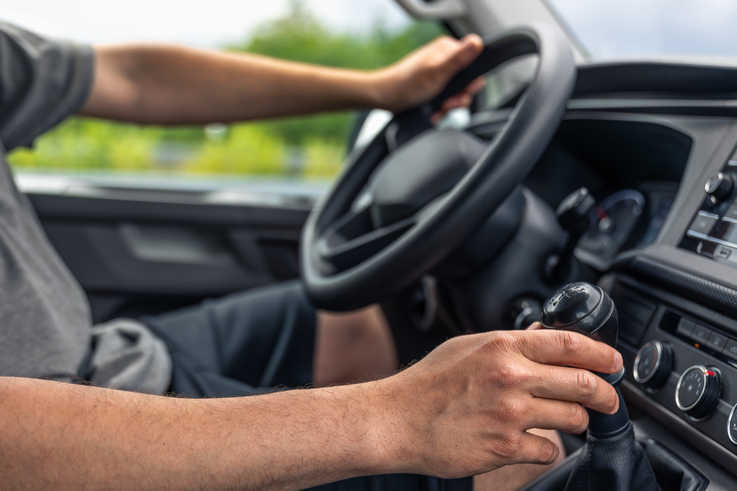 How Many Lessons Do You Need for a Manual Car